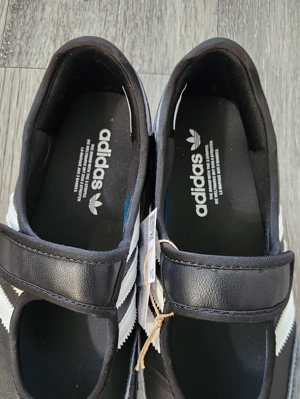 Adidas Samba Jane Shoes - Picture 9 of 12